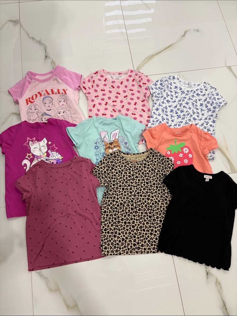 Girls Cat & Jack Girls Tees bundle size 7/8